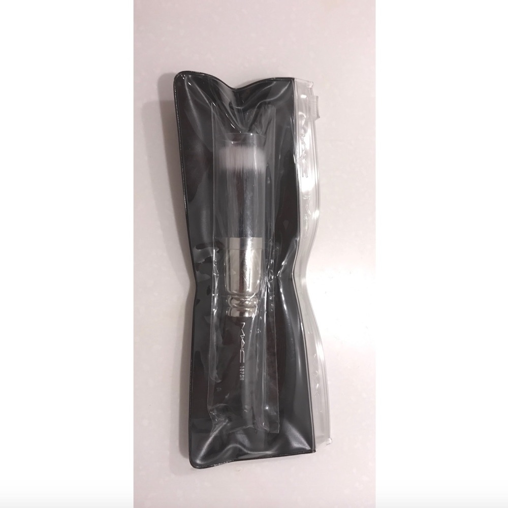 MAC COSMETICS BRUSH 187SH, BN. NATURAL+SYNTHETIC